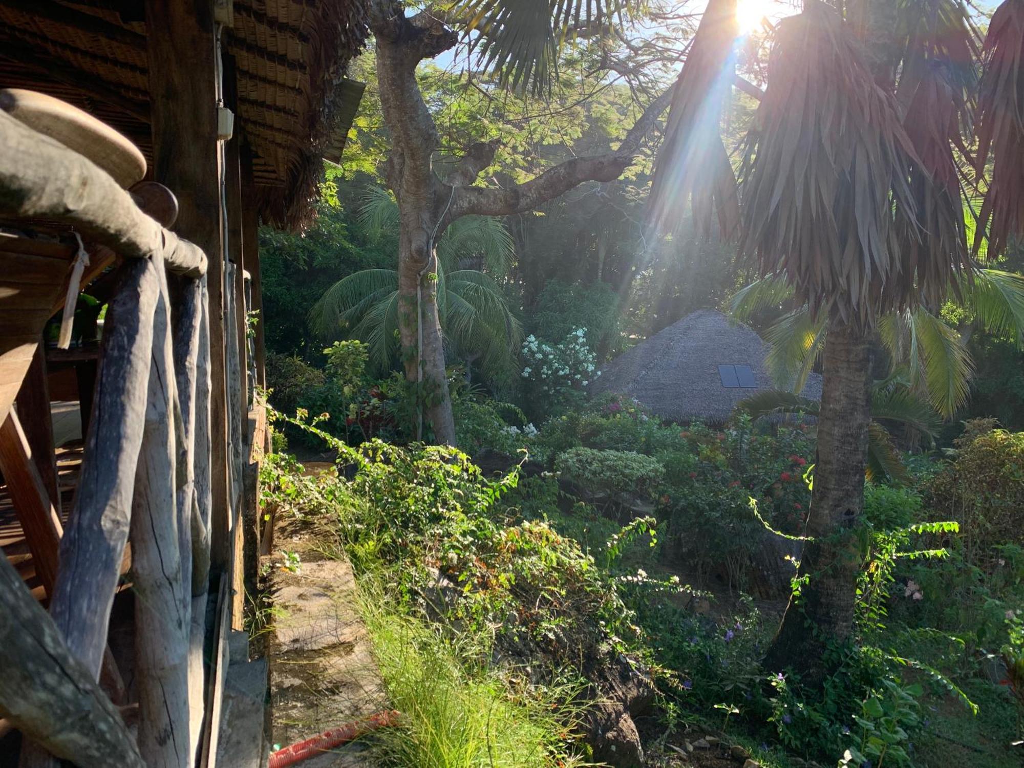 Les Jardins D'Ankify Bed & Breakfast Andimaka ภายนอก รูปภาพ